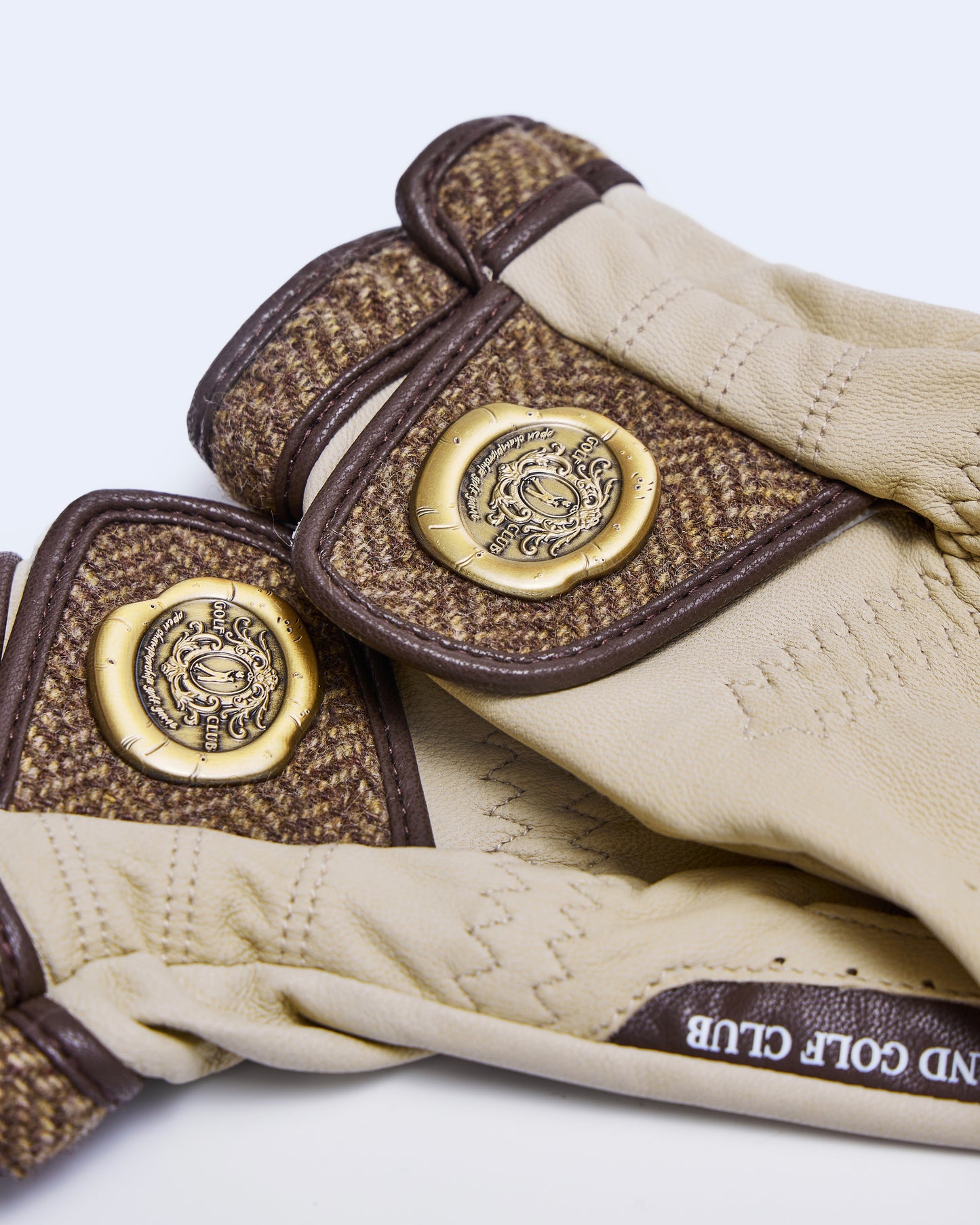 Loveland Retro-Inspired Lambskin Golf Gloves