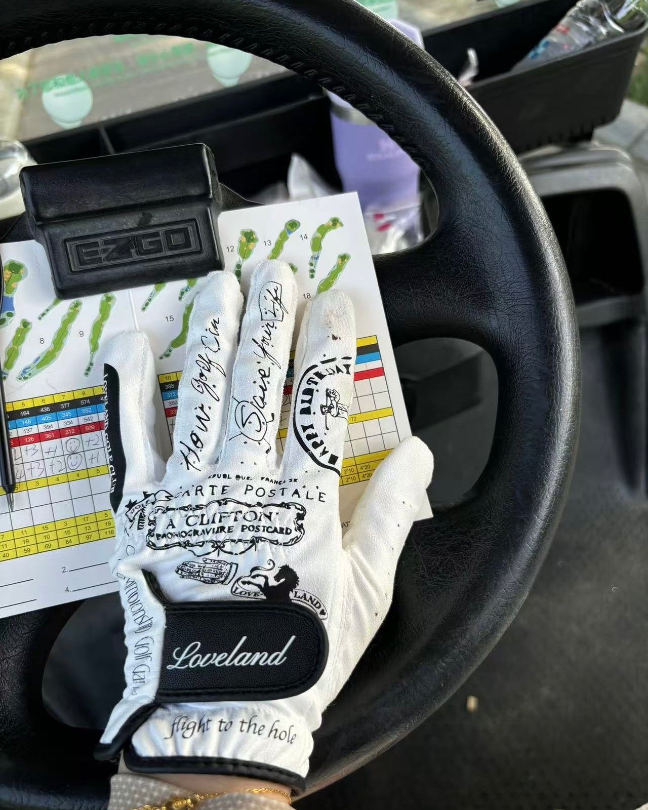 Loveland Graffiti-White Lambskin Golf Glove